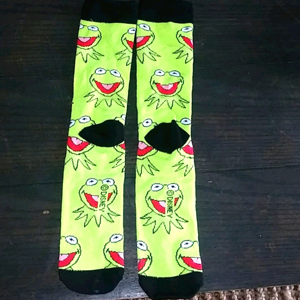 NWOT Adult Kermit the frog socks. Unisex